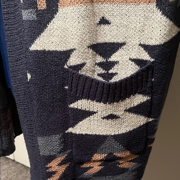 DAVI & DANI Aztec Oversized Long Navy and Cream Cardigan Sweater | Size L - Picture 8 of 13